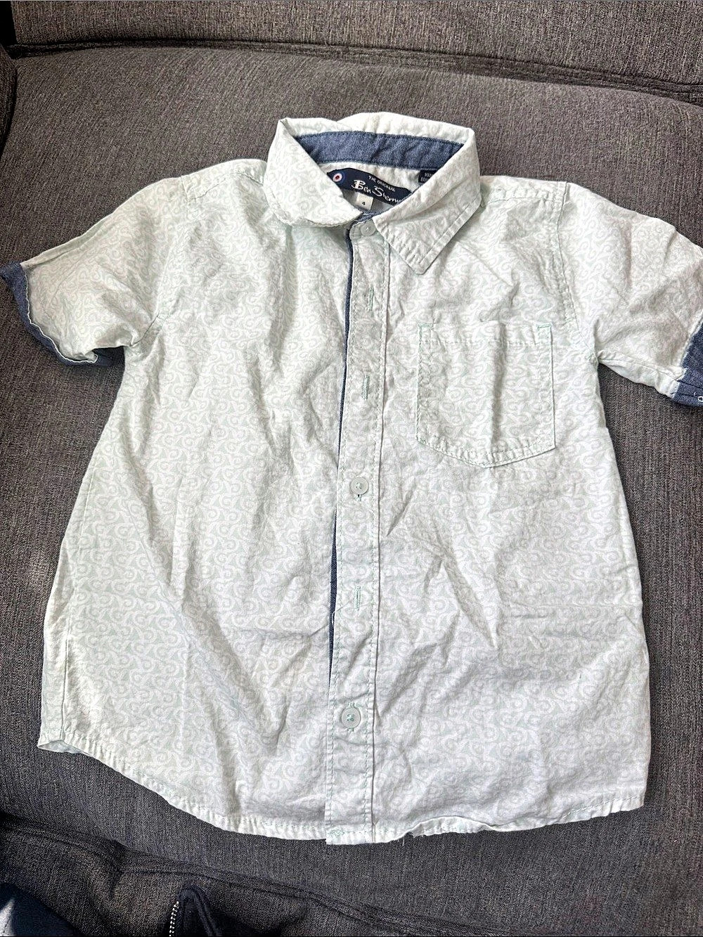 Ben Sherman Boys Size 4 White & Blue Button Down Like New